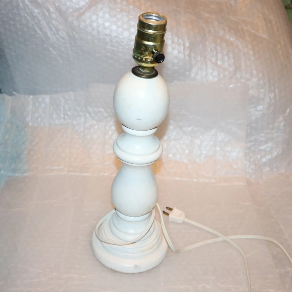 Under Writers Laboratories Portable White Lamp - Picture 6 of 11